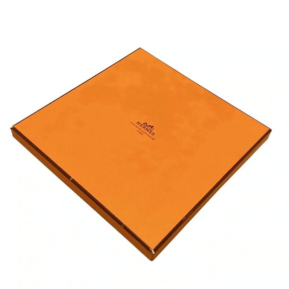 Auth HERMES Carre - Orange Multi Silk Scarf - Picture 7 of 8